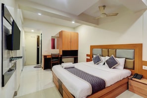 Basic Double Room | Desk, laptop workspace, free WiFi