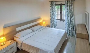 2 bedrooms, WiFi, bed sheets