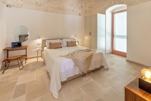 2 habitaciones, tabla de planchar con plancha, internet y ropa de cama 