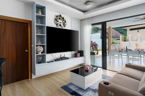 TV