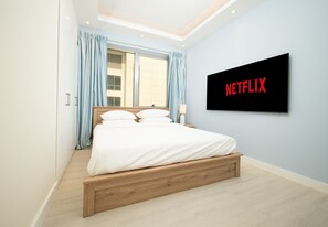 2 bedrooms, iron/ironing board, free WiFi, bed sheets