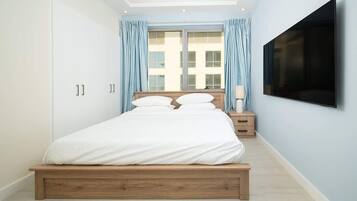 2 bedrooms, iron/ironing board, free WiFi, bed sheets