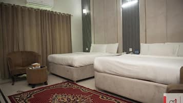 Phòng dành cho gia đình, quang cảnh thành phố | Truy cập Internet không dây miễn phí