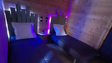 2 slaapkamers, een strijkplank/strijkijzer, wifi, beddengoed