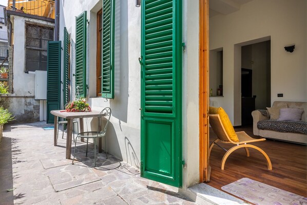 Outdoor dining - Beautiful villa for 4 people with WIFI and TV, close to San Gimignano (Colle Di Val D'elsa)