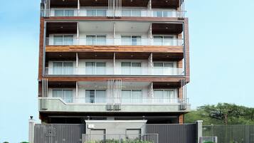 Cortinas blackout, ferros/tábuas de passar roupa, Wi-Fi de cortesia