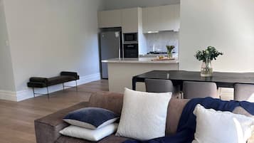 Maison, 3 chambres, piscine privée, vue jardin | Salle de séjour