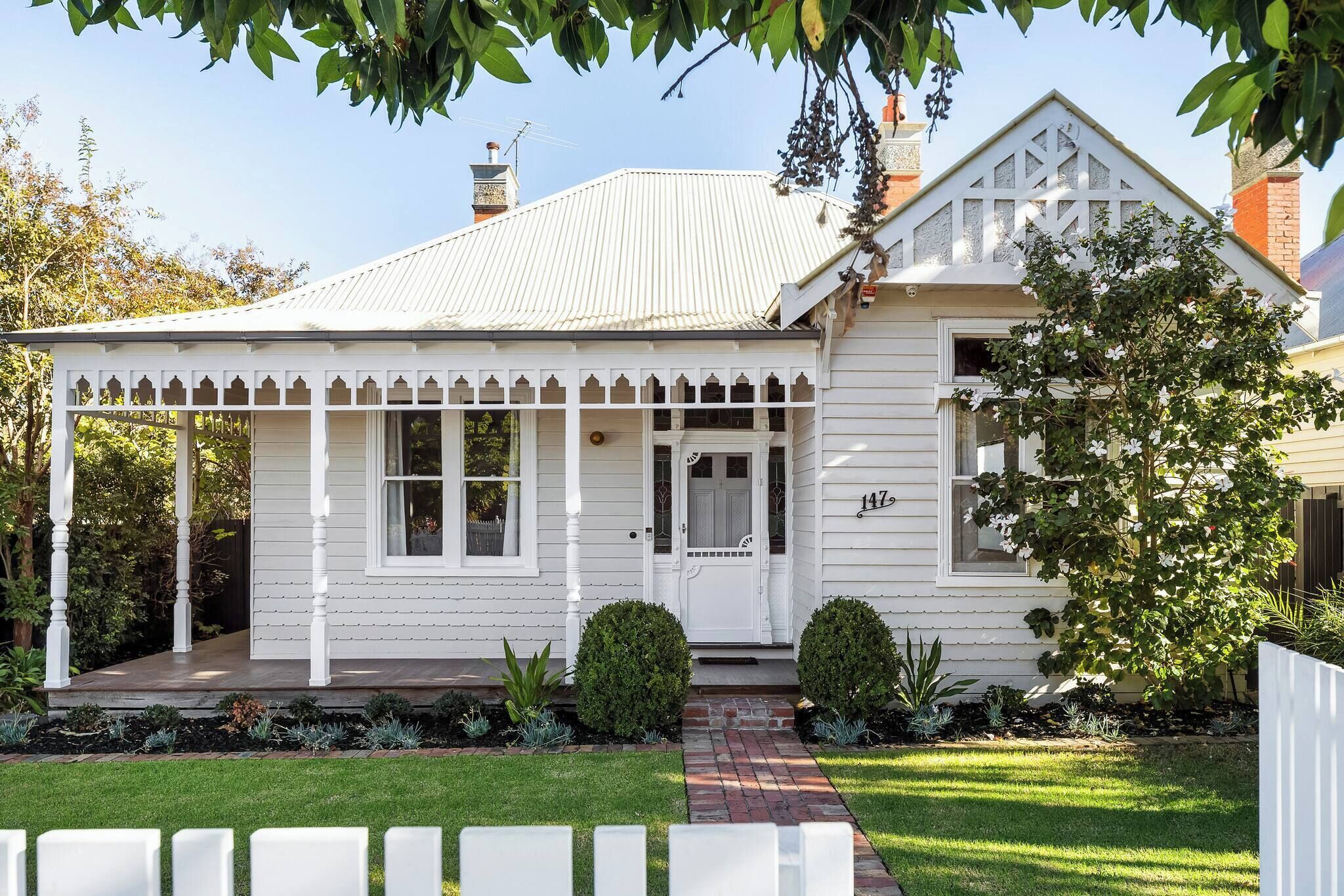 House, 3 Bedrooms, Private Pool, Garden View | Front of property