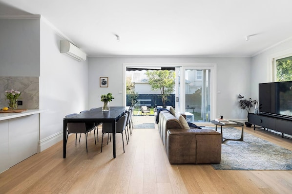 Casa, 3 habitaciones, alberca privada, vista al jardín | Sala de estar