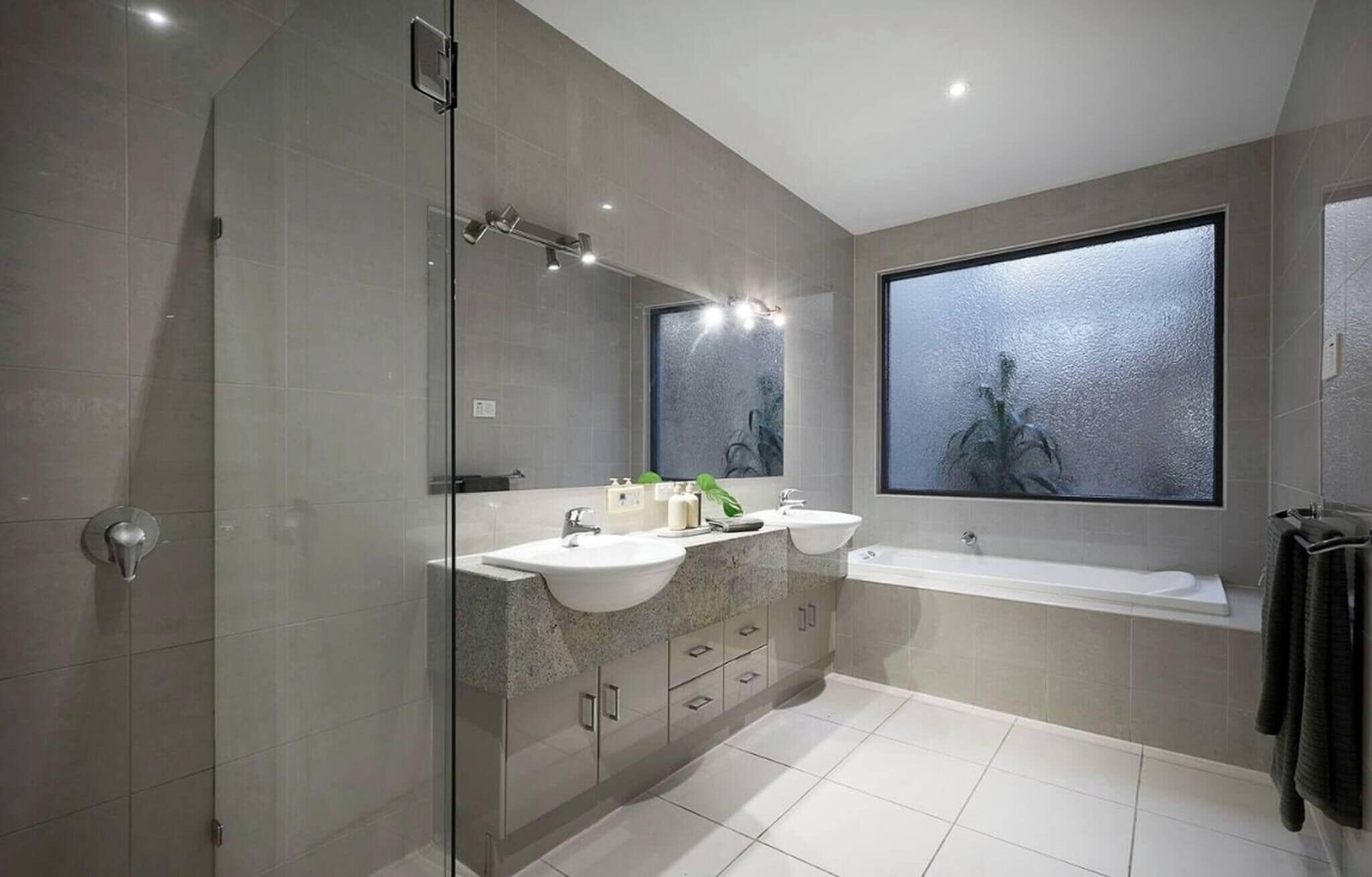 House, 4 Bedrooms, Accessible | Bathroom