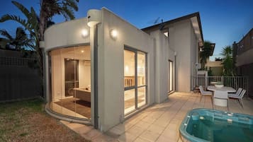 Maison, 4 chambres, accessible aux personnes à mobilité réduite | Restauration extérieure