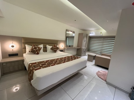 Deluxe Double Room, City View. Hotel Nexus One