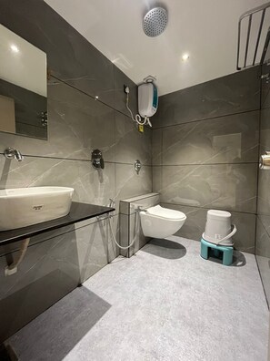 Quarto casal luxo, vista para a cidade | Banheiro