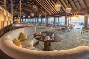 Interior - Jawakara Islands Maldives (Maabinhuraa)