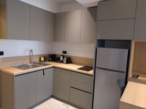 Deluxe-Apartment | Wohnbereich | 50-Zoll-Smart-TV mit Digitalempfang