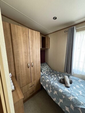 3 habitaciones, decoración personalizada y muebles diferentes