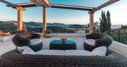 George Sea view Villa for an unforgettable, relaxing, private vacation.
