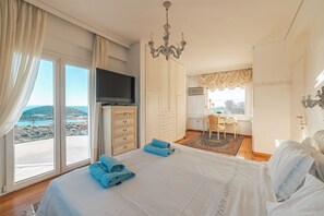 6 室のベッドルーム、アイロン / アイロン台、インターネット、ベッドシーツ