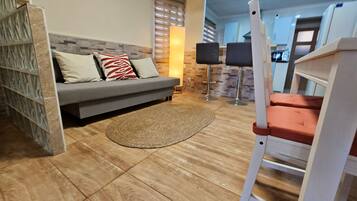 Televisor intel·ligent i llibres