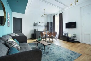 Smart-tv en een kantoor