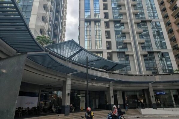 الإطلالة من المنشأة