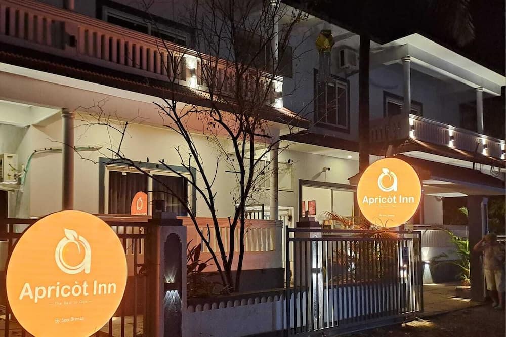 Apricot Inn