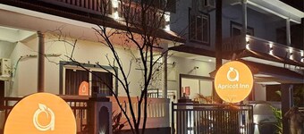 Apricot Inn