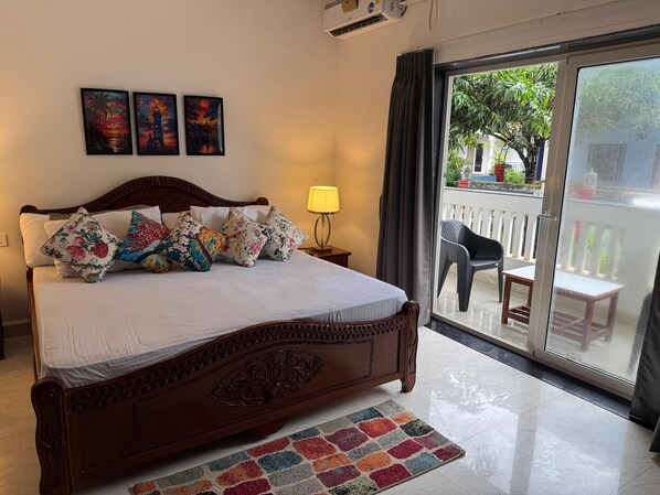 Free WiFi - Apricot Inn (Morjim)