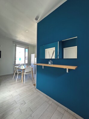 Dining - BlueBay Holiday Home (Torre del Greco)