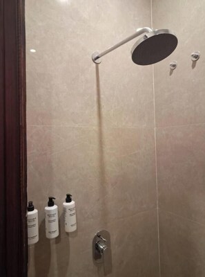 Towels, soap, shampoo, toilet paper