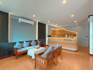 Lobby sitting area - ClayHouse SAMUI Boutique Hotel (Koh Samui)