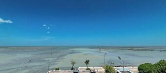 ClayHouse SAMUI Boutique Hotel