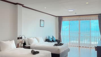 Seaview Comfort Family 3 Pax | Minibar, desk, blackout drapes, free WiFi