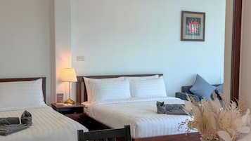 Seaview Grand Double | Minibar, desk, blackout curtains, free WiFi