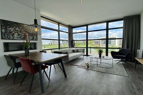 “Water Lily” with air conditioning