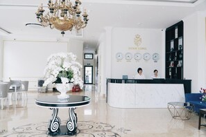 Lobby - Minh Long Hotel (Hanoi)