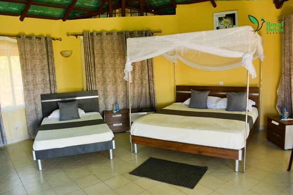 Deluxe Double or Twin Room | Individually decorated, individually furnished, free WiFi, bed sheets - Royal Doves Garden Lake Baringo (Marigat)