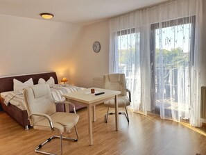 1 bedroom, WiFi, bed sheets