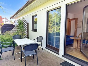 Unclassified image, 5 of 10, button