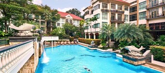 Superior 3 Bedroom Apartment at Orchard Singapore