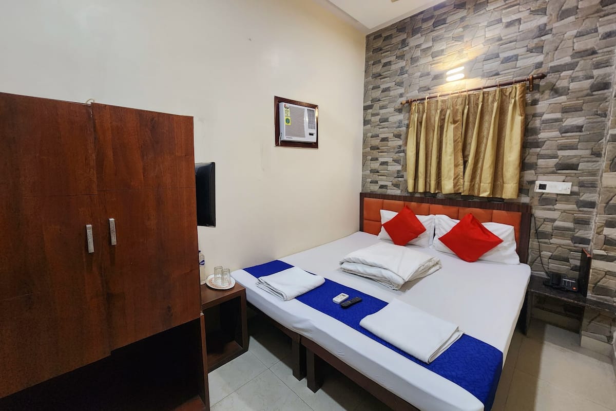 Deluxe Double Room, City View | Free WiFi