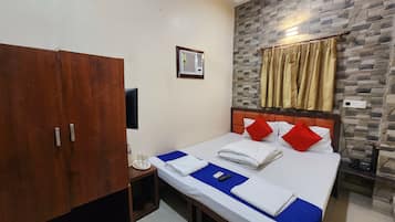 Quarto casal luxo, vista para a cidade | Wi-Fi de cortesia