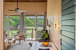 Dining - Beachfront Condo with Park & Ocean Views (Lahaina)