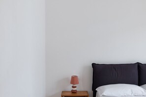 2 bedrooms, iron/ironing board - Bright Two-Room Apartment with Terrace - Mirable PM (Milano)