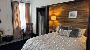 5 bedrooms, iron/ironing board, free WiFi, bed sheets