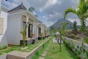 Garden - RedDoorz @ Volcano Mountain View Kintamani (Bali)