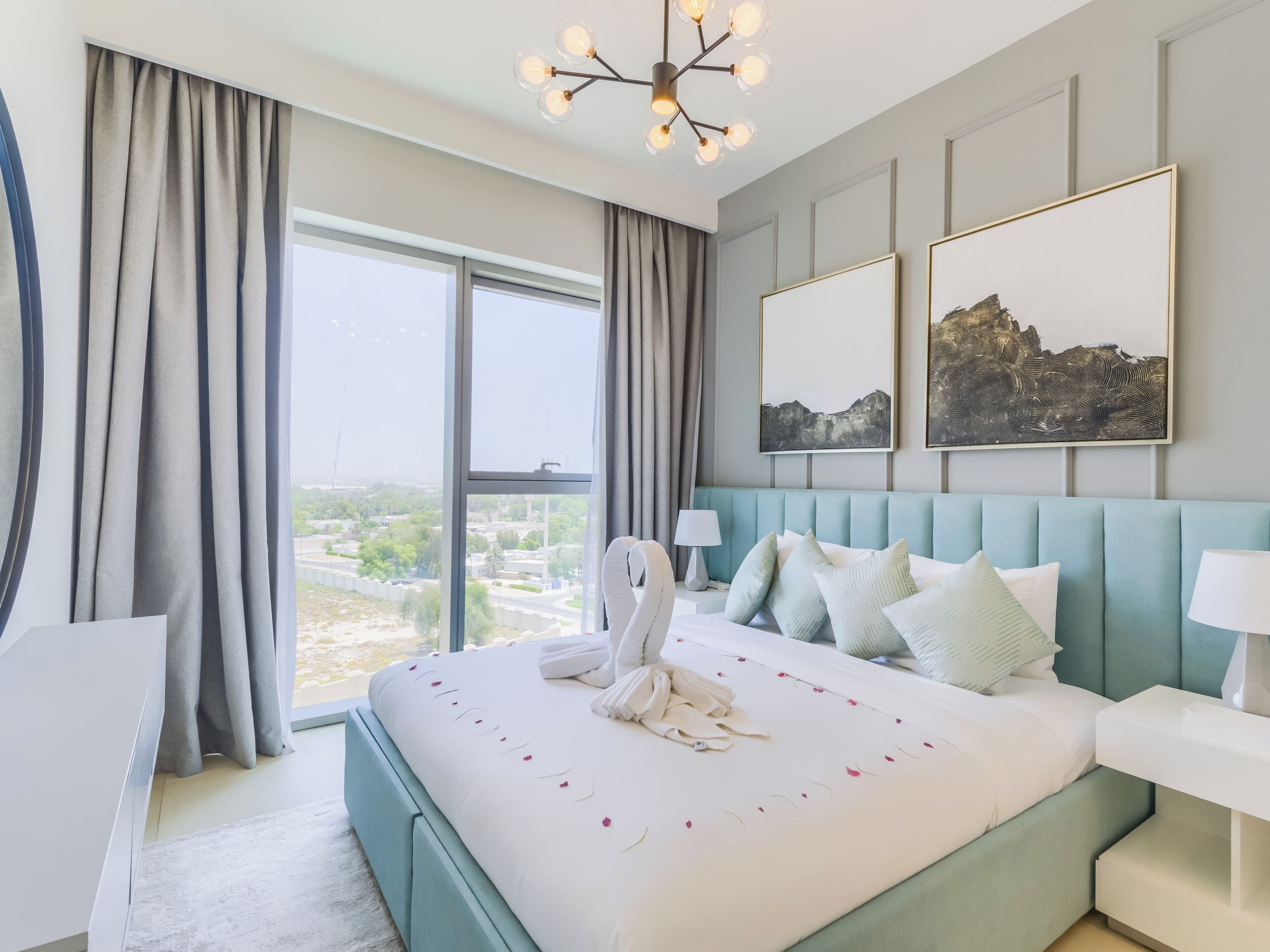 Luxury Apartment, Balcony, City View | Free WiFi