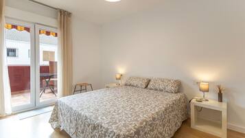 3 dormitoris, planxa i posts de planxar i wifi gratuïta