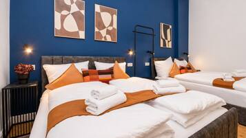 1 Schlafzimmer, Schreibtisch, Bügeleisen/Bügelbrett, Reisekinderbett
