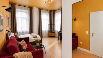 1 Schlafzimmer, Schreibtisch, Bügeleisen/Bügelbrett, Reisekinderbett